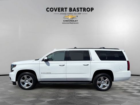 Used 2020 Chevrolet Suburban LT w/ Luxury Package image 2