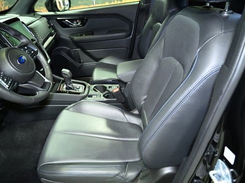 Used 2025 Subaru Forester Limited image 19