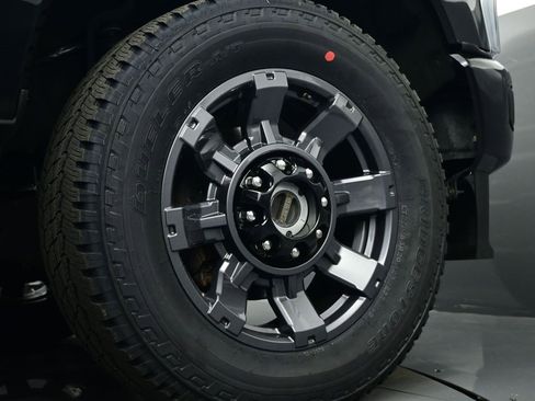 Used 2023 Ford F250 Lariat w/ Sport Appearance Package image 40