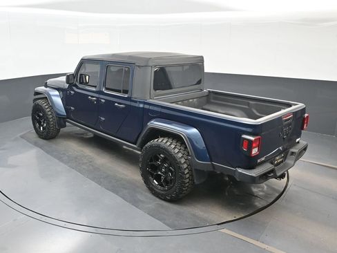 Used 2025 Jeep Gladiator Sport AWD/4WD image 19