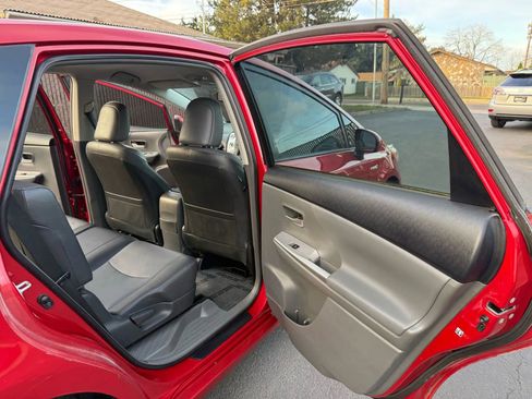 Used 2012 Toyota Prius V Three image 14