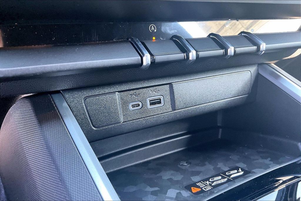 New 2026 Chevrolet Colorado Trail Boss AWD/4WD image 23