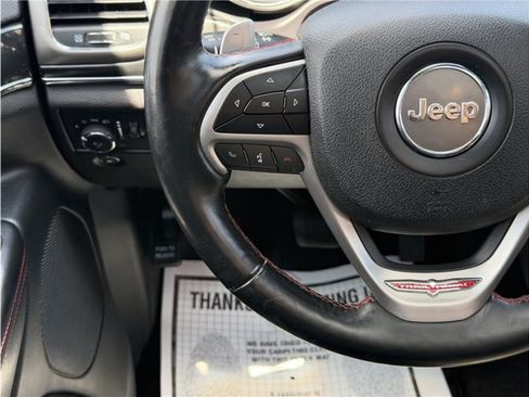 Used 2018 Jeep Grand Cherokee Trailhawk w/ Trailhawk Luxury Group AWD/4WD image 35