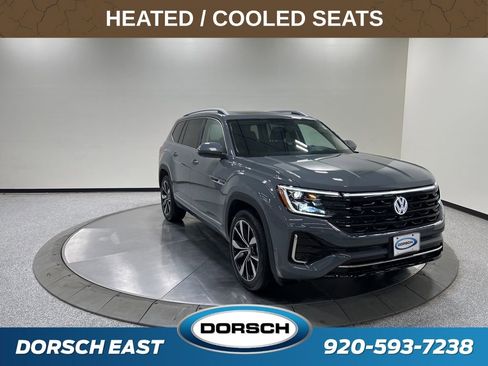 Used 2025 Volkswagen Atlas SEL Premium R-Line image 3