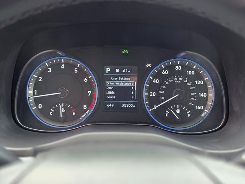 Used 2019 Hyundai Kona Limited image 32