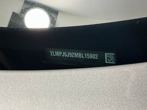 Certified 2021 Lincoln Nautilus FWD w/ Equipment Group 101A image 30