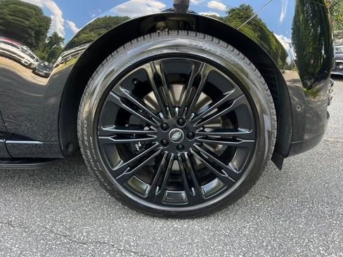 Used 2024 Land Rover Range Rover Long Wheelbase Autobiography image 57