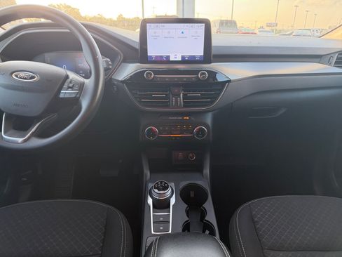 Used 2025 Ford Escape Active FWD image 12