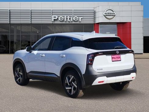 New 2025 Nissan Kicks SV w/ Illumination Package image 3