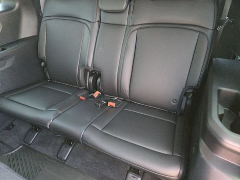 New 2027 Kia Telluride EX w/ Towing Package FWD image 23