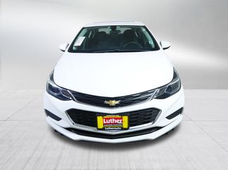 Used 2017 Chevrolet Cruze LT w/ Sun And Sound Package FWD video 2