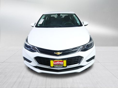 Used 2017 Chevrolet Cruze LT w/ Sun And Sound Package FWD image 2