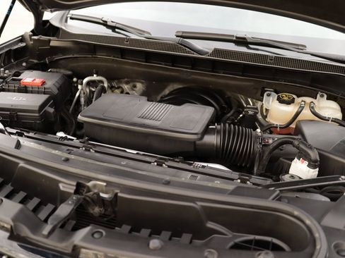 Used 2022 Chevrolet Suburban RST w/ Luxury Package image 40