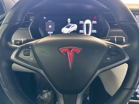 Used 2018 Tesla Model X 75D AWD/4WD image 24