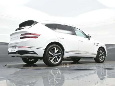 Certified 2025 Genesis GV80 2.5T Advanced image 36