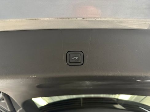 Certified 2023 Chevrolet Traverse LT image 26