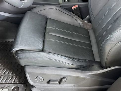 Used 2018 Audi SQ5 Premium Plus w/ S Sport Package image 21