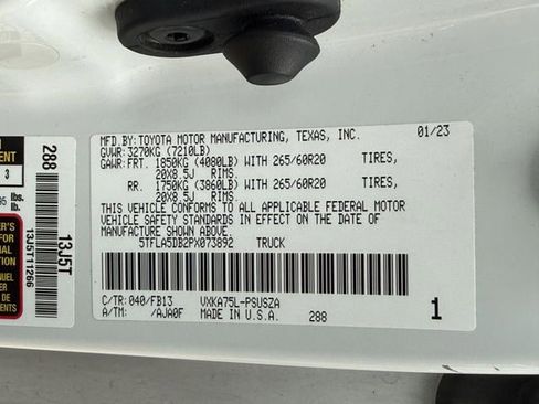 Used 2023 Toyota Tundra SR5 w/ SR5 Convenience Package AWD/4WD image 34