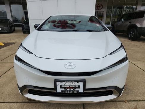 New 2026 Toyota Prius SE image 5