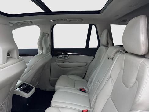 Used 2017 Volvo XC90 T6 Momentum w/ Vision Package AWD/4WD image 37