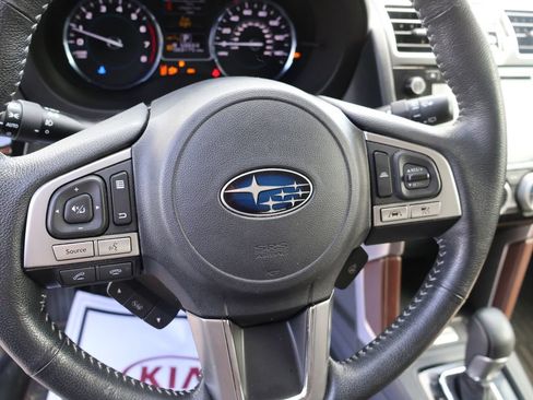 Used 2018 Subaru Forester 2.5i Touring w/ Popular Package #3B AWD/4WD image 39