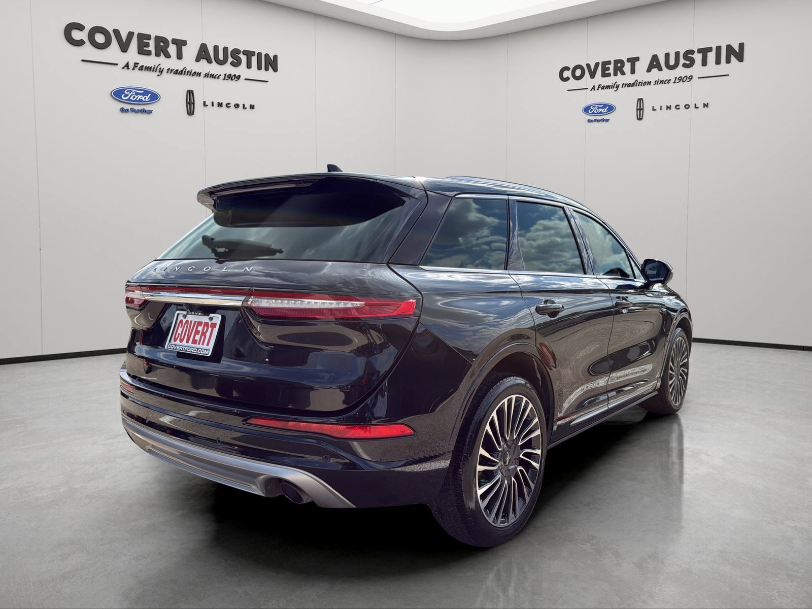 Used 2020 Lincoln Corsair Reserve FWD image 5