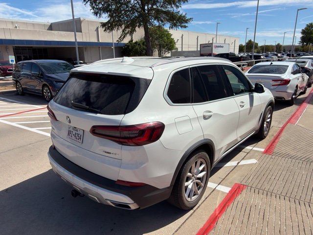 Used 2022 BMW X5 xDrive40i AWD/4WD image 7