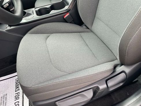 New 2025 Kia K4 LXS image 18