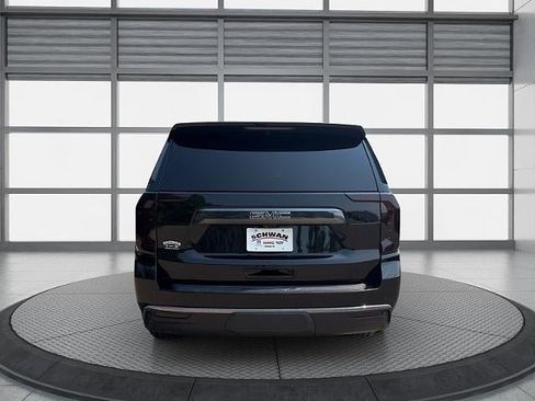 Used 2023 GMC Yukon XL Denali Ultimate AWD/4WD image 5