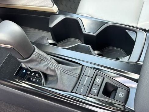 New 2026 Toyota Camry SE w/ Convenience Package FWD image 24