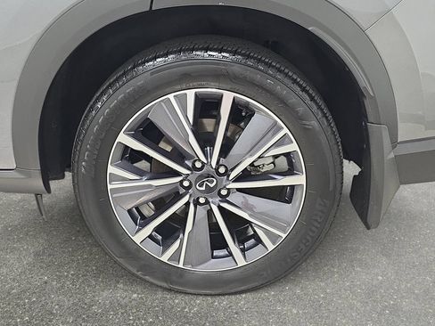 Certified 2026 INFINITI QX60 Luxe w/ Family Package AWD/4WD image 27