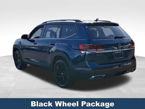 Used 2023 Volkswagen Atlas SE w/ Black Wheel Package image 5