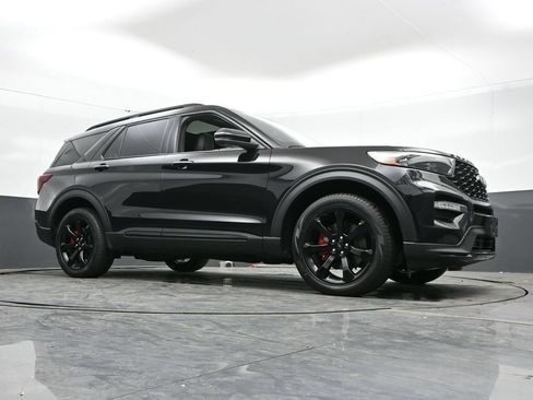 Used 2023 Ford Explorer ST w/ Equipment Group 401A AWD/4WD image 43