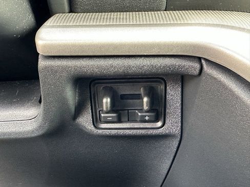 Used 2025 Ford Expedition Max Active image 34