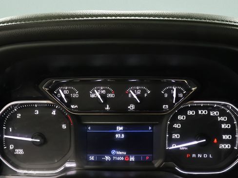 Used 2021 GMC Sierra 2500 AT4 w/ AT4 Preferred Package AWD/4WD image 14