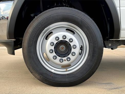 New 2026 RAM 5500 Tradesman w/ Chrome Appearance Group image 17