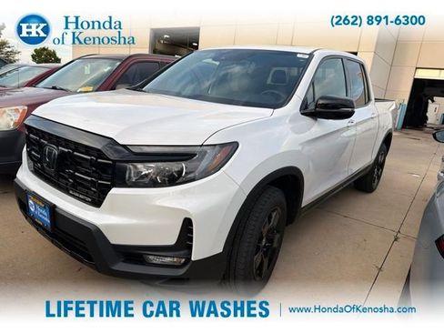 Certified 2025 Honda Ridgeline Black Edition image 1