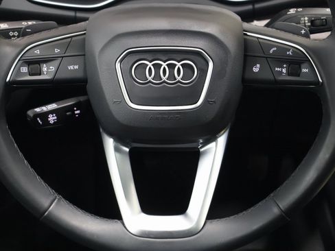 Certified 2025 Audi Q5 e Premium Plus w/ Premium Plus Package image 17