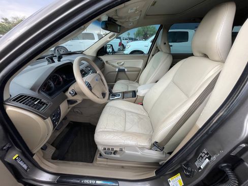 Used 2010 Volvo XC90 3.2 FWD image 12