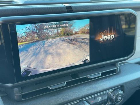 New 2026 Jeep Gladiator Sport image 21