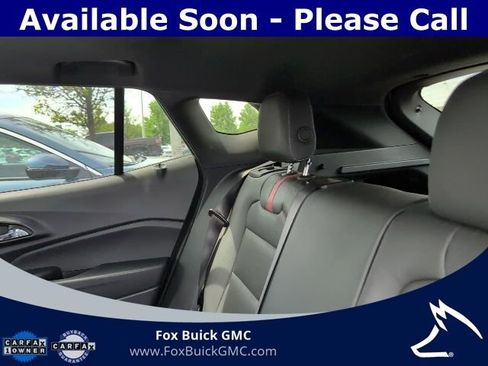 Used 2024 Chevrolet Trax RS w/ Sunroof Package FWD image 9