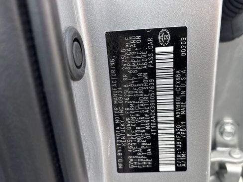 Used 2025 Toyota Camry LE FWD image 14