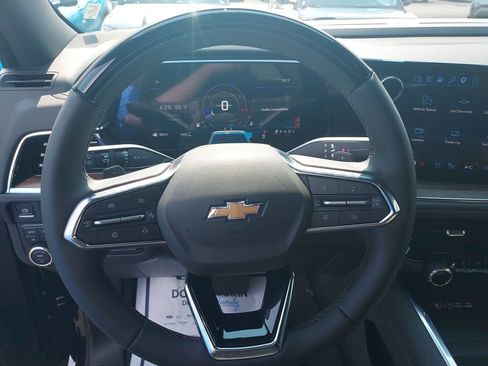 New 2026 Chevrolet Suburban High Country AWD/4WD image 17