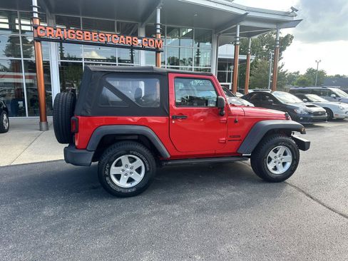 Used 2016 Jeep Wrangler Sport w/ Quick Order Package 23S AWD/4WD image 2