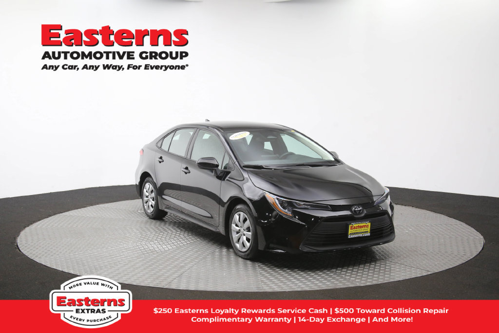 Used 2025 Toyota Corolla LE FWD image 49