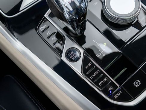 Certified 2022 BMW X6 M50i w/ Executive Package image 23