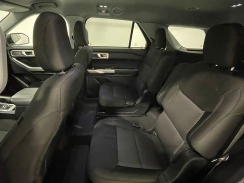 Used 2022 Ford Explorer XLT image 21