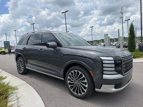 New 2026 Hyundai Palisade Calligraphy FWD image 3
