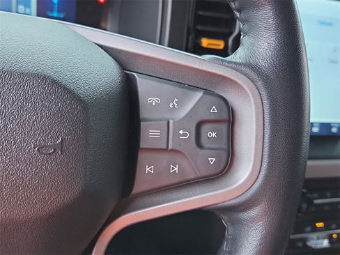 Used 2023 Ford Bronco Badlands image 23