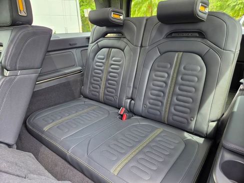 Used 2023 Rivian R1S Adventure AWD/4WD image 22